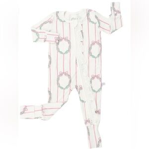 Girls Festive Wreath Print Convertible Pajamas